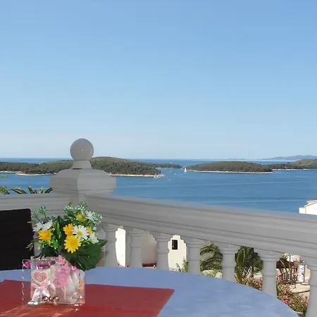 Guest house Spiko Hvar Town