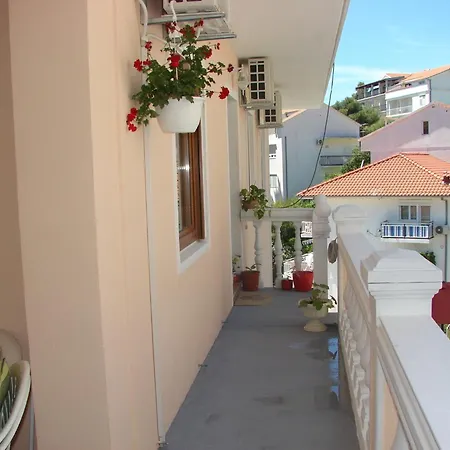 Konukevi Spiko Hvar Town