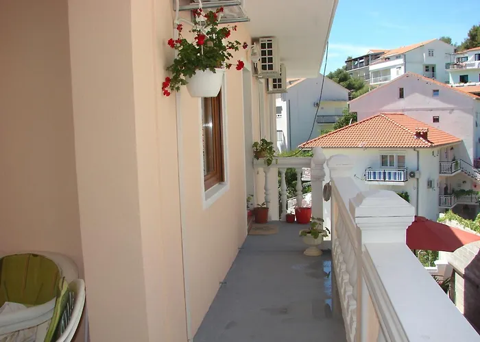 Konukevi Spiko Hvar Town